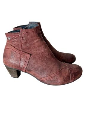 BRAKO ANATOMICS Leather Distressed Booties Faded Burgundy Zipper Studs Size 38